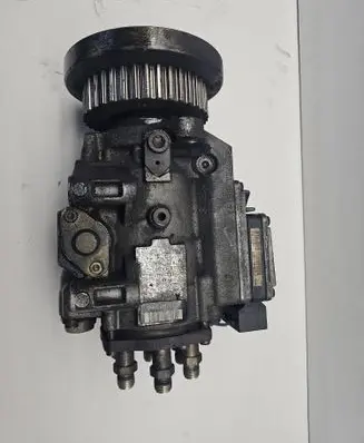 Audi A8 S8 D2 4D Fuel injection high pressure pump 059130106E