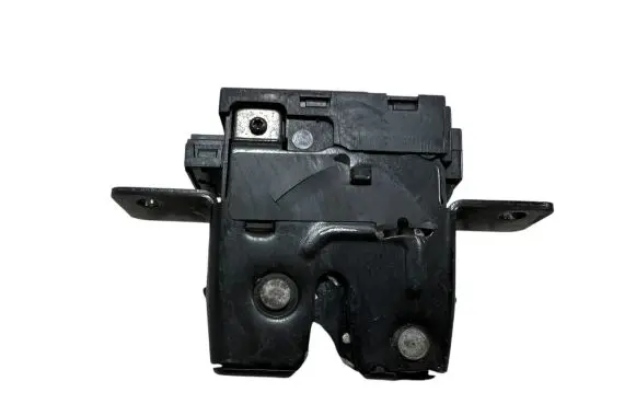 Renault Clio III Tailgate/trunk/boot lock/catch/latch 8200947699 8200947599
