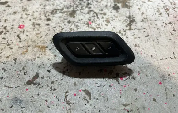 Dodge Challenger Seat memory switch 68417836AA 11024900