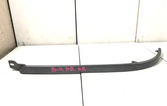 Audi 80 90 S2 B4 Under headlight/headlamp trim 8A0853207A