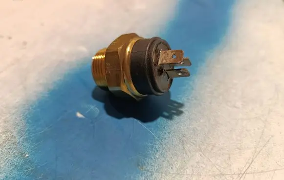 Opel Corsa A Coolant temperature sensor 7.5619