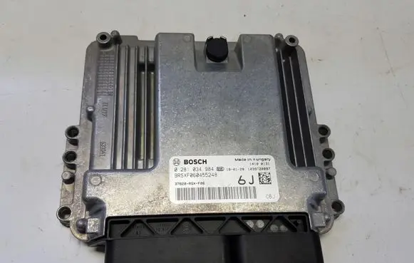Honda CR-V Engine control unit/module ECU 0281034984