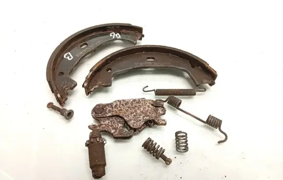 BMW 1 E81 E87 Handbrake/parking brake pads 