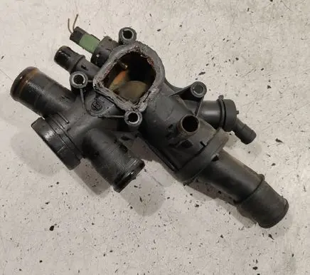 Peugeot 807 Thermostat housing 