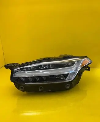 Volvo XC90 Headlight/headlamp 31655811