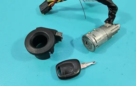 Renault Clio II Ignition lock 8502143408 IMPRK1561106