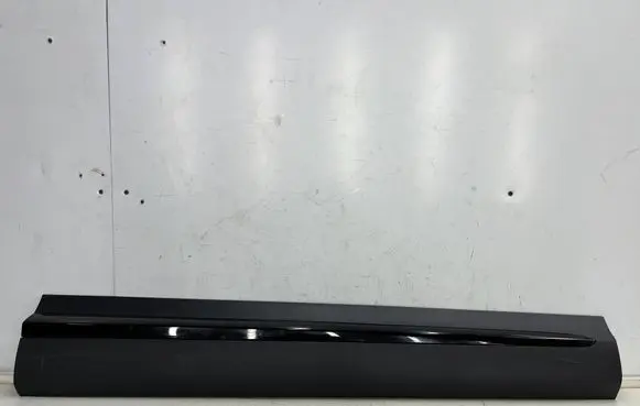 MG Marvel R Front door trim (molding) 10365416