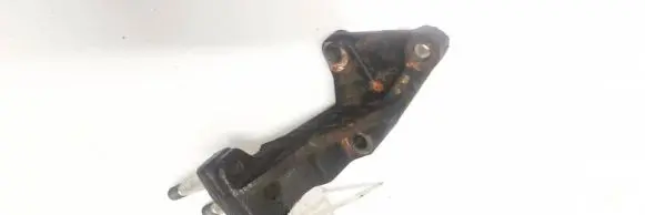 Hyundai Accent Engine mounting bracket