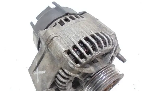 Smart ForTwo I Generator/alternator 63321658