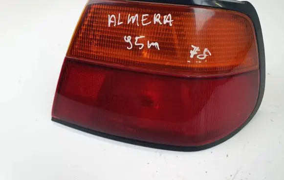 Nissan Almera Rear/tail lights