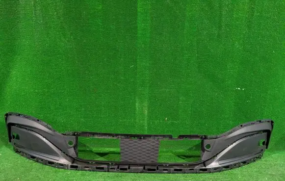 Front bumper lower grill