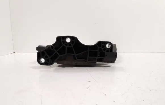 Accelerator throttle pedal
