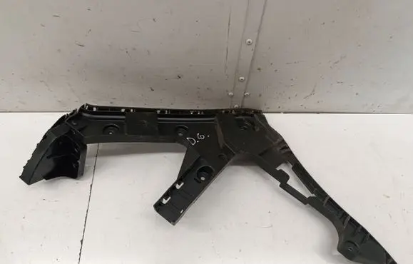 Volkswagen Multivan T7 Rear bumper mounting bracket 7T0807394D