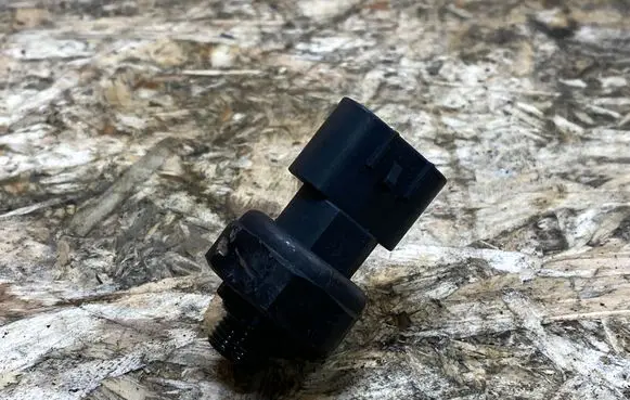 Jaguar XK - XKR Air conditioning (A/C) pressure sensor 4990007141