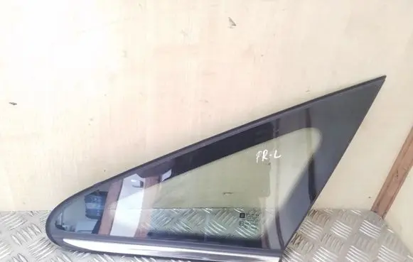 Opel Zafira B Front triangle window/glass 43R007951