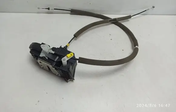 Nissan Qashqai Front door lock