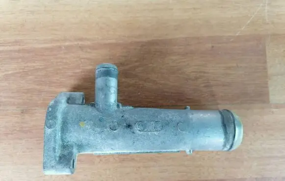 Honda Civic Engine coolant pipe/hose 19315RSRE00 19315R06E00