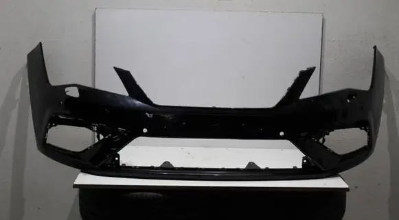 Seat Leon (5F) Front bumper 5F0807221AB 14884 5F0807217KA