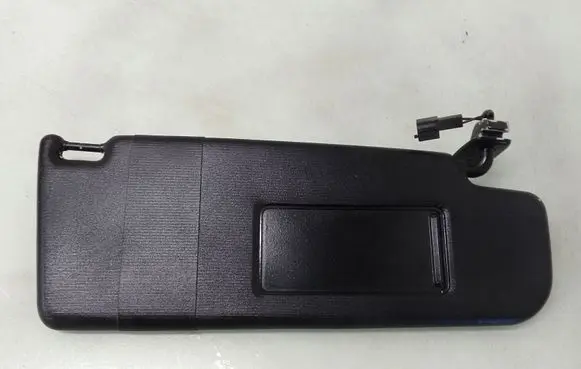 Volkswagen Golf V Sun visor