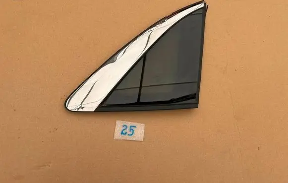 Ford Kuga III Rear side window 