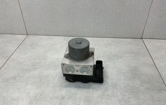 Ford S-MAX ABS Pump CG912C405FA