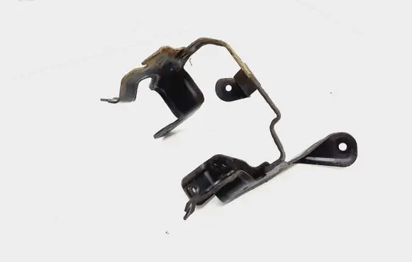 Volvo S60 Power steering pump mounting bracket 31317375