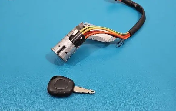 Renault Scenic I Ignition lock IMPRK1540423