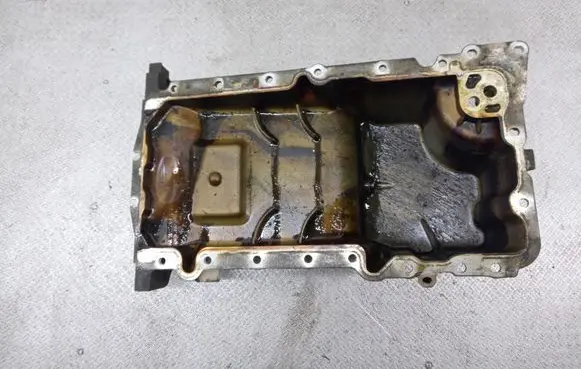 Chrysler 300 - 300C Oil sump 04892172AA