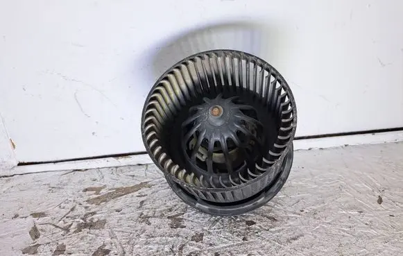 Nissan Micra Heater fan/blower F667217D 8239 26910730003