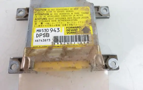 Mitsubishi Pajero Pinin Airbag control unit/module MR530943