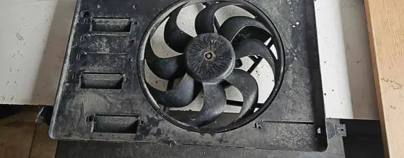 Ford S-MAX Radiator cooling fan shroud 6G918C607PE 8240563