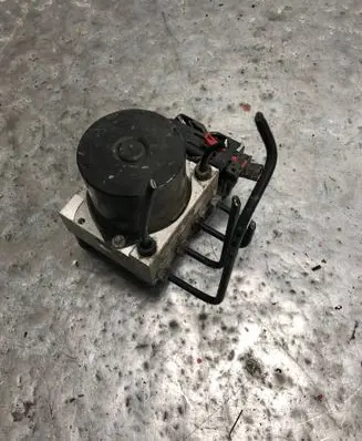 Volkswagen Polo IV 9N3 ABS Pump 6Q0614117SBILI 6Q0614117S 6Q0907379AF