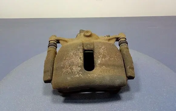 Volkswagen PASSAT B7 USA Front brake caliper