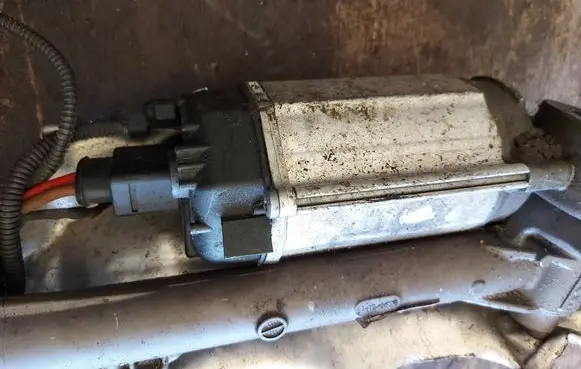 Volkswagen Tiguan Steering rack 1K0909144R