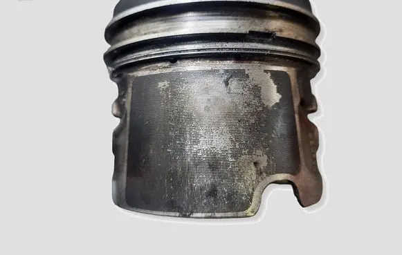 BMW 1 F20 F21 Piston N47