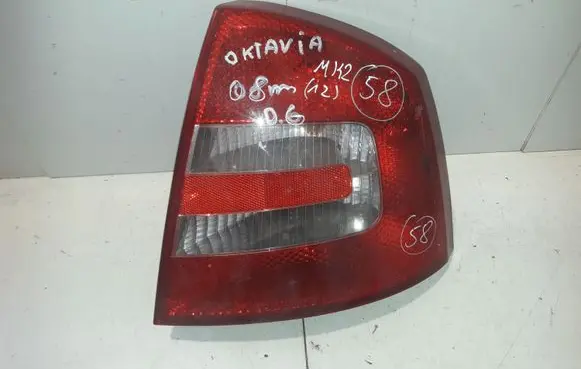 Skoda Octavia Mk2 (1Z) Rear/tail lights 086651909