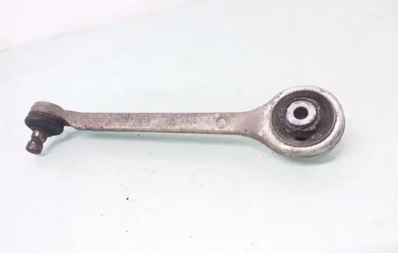Volkswagen PASSAT B5.5 Front control arm 8D0407507E