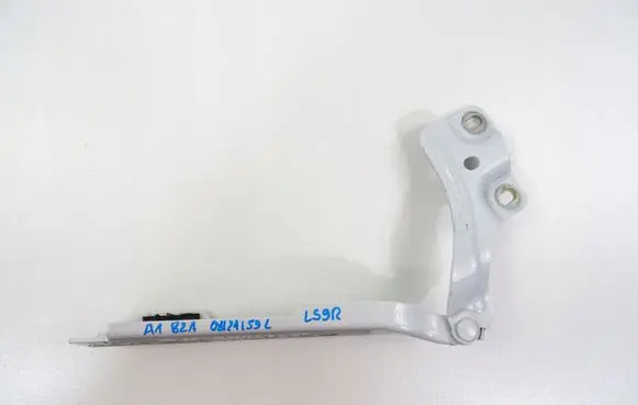 Audi A1 Engine bonnet/hood hinges 82A823301