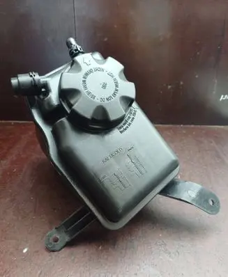BMW 5 E60 E61 Coolant expansion tank/reservoir 386249103 20220120 PA66GF30