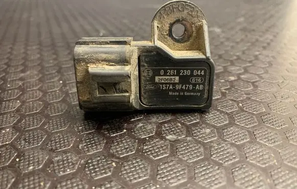 Mazda 6 Air pressure sensor 0261230044 2F06B2 1S7A9F479AB