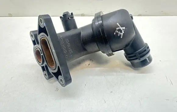 Jaguar XE Thermostat/thermostat housing G4D38575AD