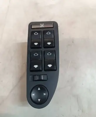 BMW 5 E39 Electric window control switch 8368965