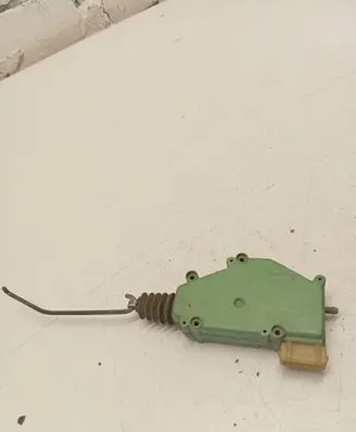 Volkswagen Transporter - Caravelle T4 Central locking motor 403681 701959783