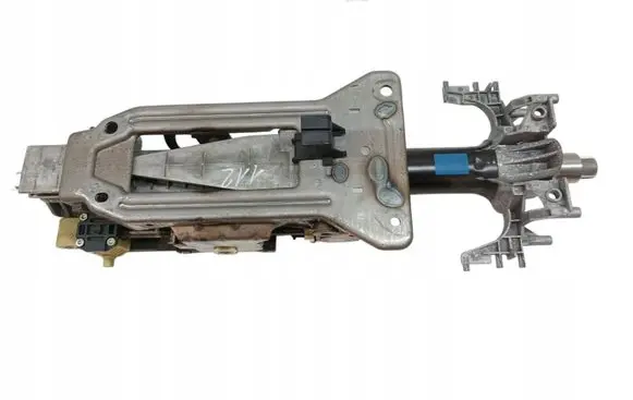 BMW X5 E70 Steering wheel axle 831401091