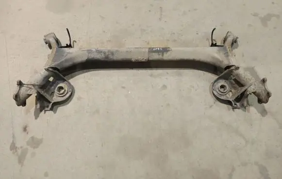 Citroen C4 I Rear subframe 