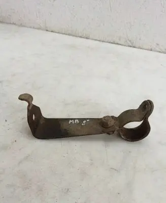 Mercedes-Benz C W202 Sway bar bush bracket, front 