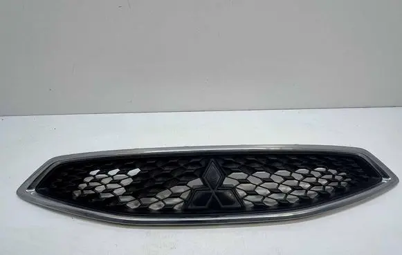 Mitsubishi Space Star Front grill 6402A380