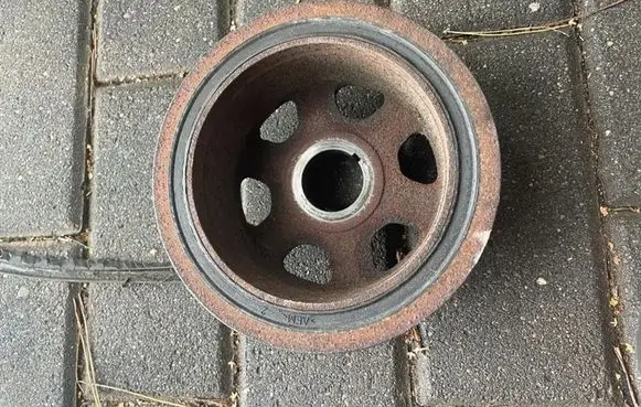 Mercedes-Benz S W221 Crankshaft pulley A2750300003