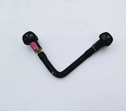 Hyundai Coupe Windshield washer spray nozzle 