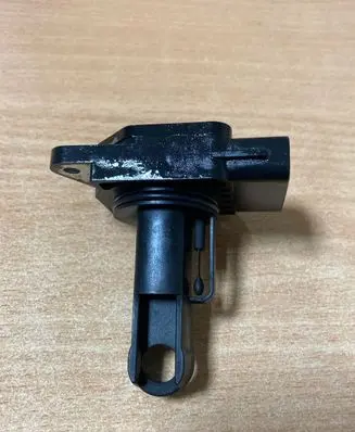 Toyota Avensis T250 Mass air flow meter 22204300010 1974002110